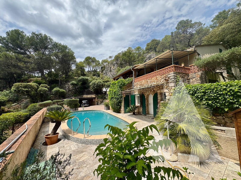 Maison - 148 m² - 4 pièces