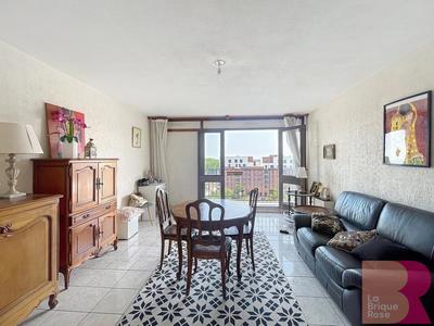 Appartement - 94 m² - 4 pièces