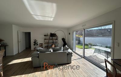 Maison - 104 m² - 4 pièces