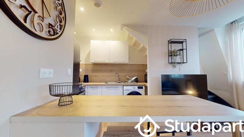 Chambre - 9 m² - 1 pièce