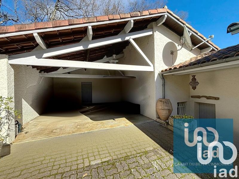 Maison - 198 m² - 8 pièces