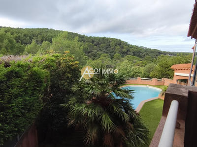 Maison - 170 m² - 7 pièces