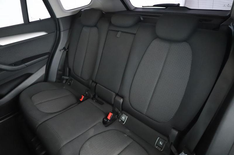 Bmw X1 sDrive18i Dkg7 140 ch