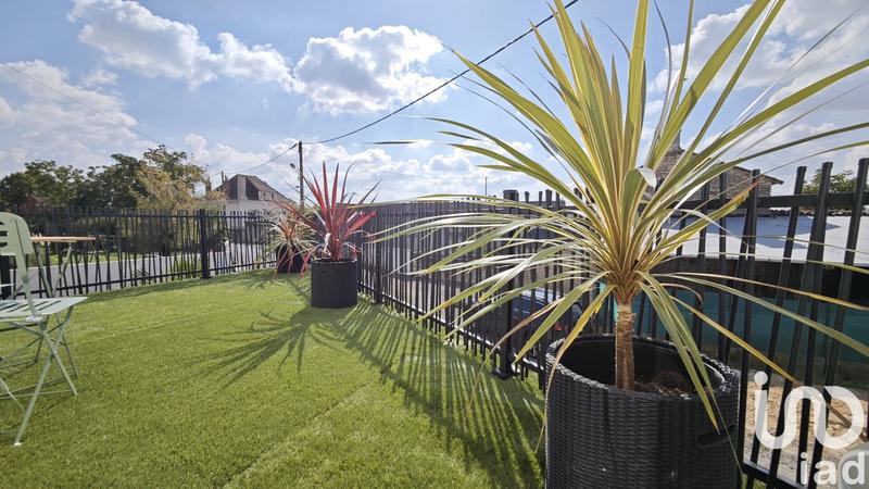 Maison - 240 m² - 10 pièces