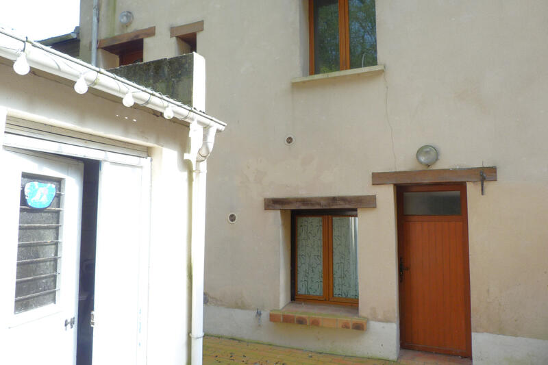 Maison - 90 m² - 5 pièces