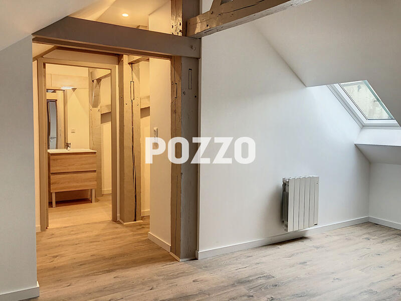 Appartement - 93 m² - 4 pièces