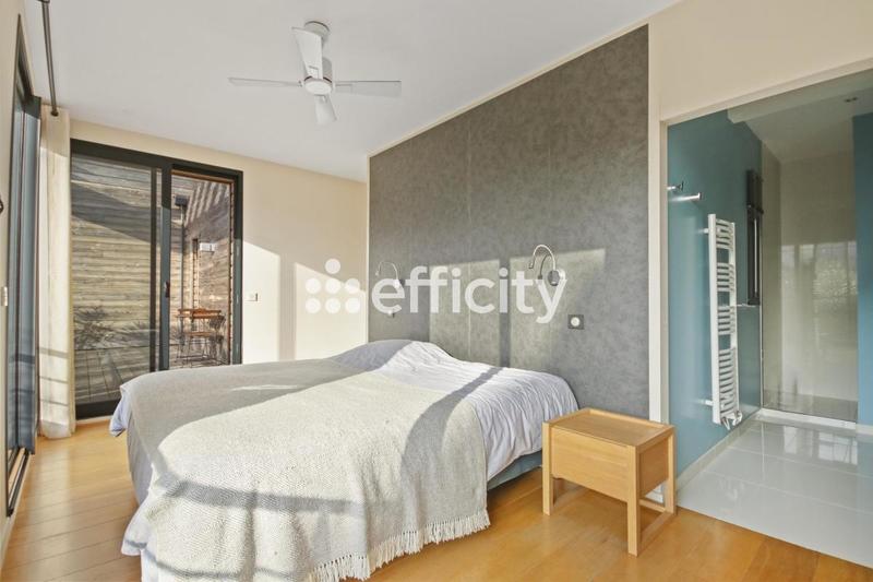 Villa - 145 m² - 6 pièces