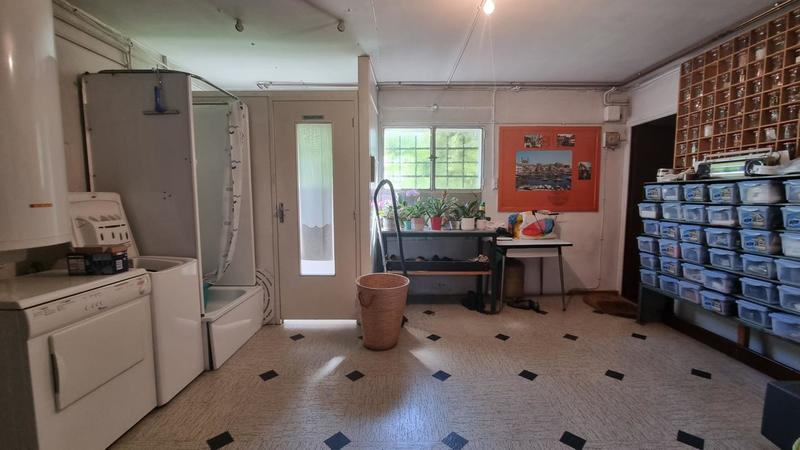 Maison - 210 m² - 6 pièces