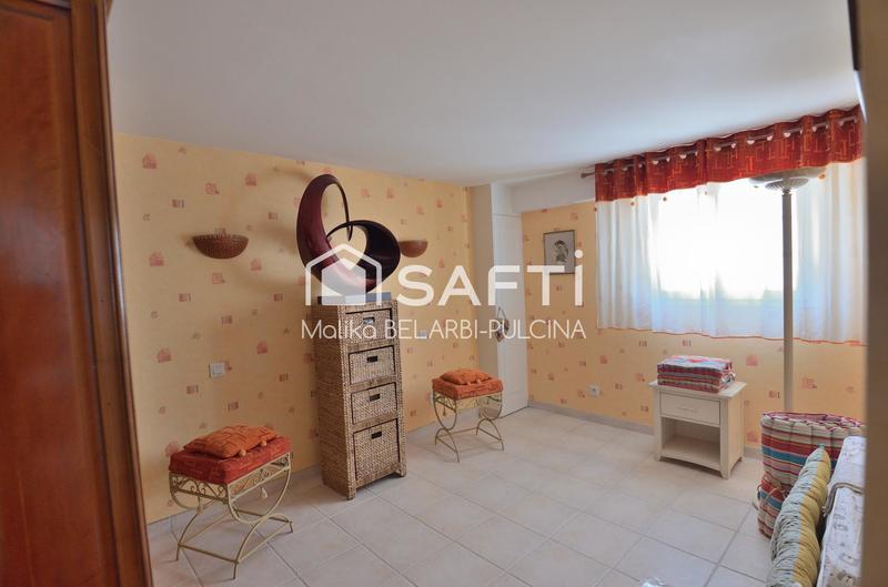 Villa - 208 m² - 9 pièces