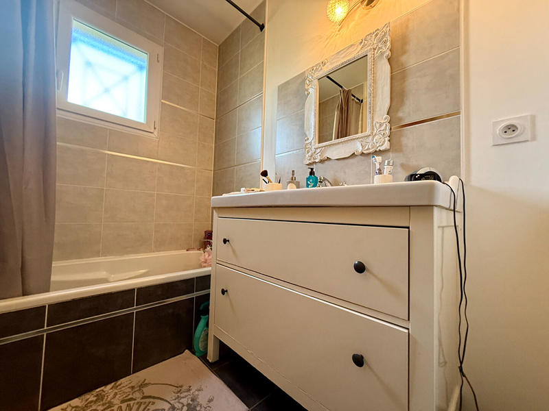 Maison - 87 m² - 5 pièces