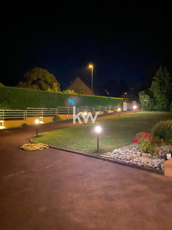 Maison d'architecte - 257 m² - 6 pièces