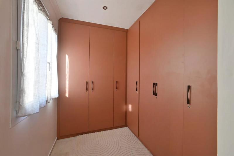 Villa - 232 m² - 8 pièces