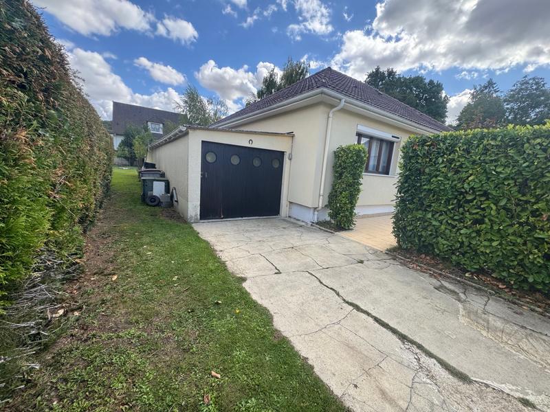 Maison - 92 m² - 5 pièces