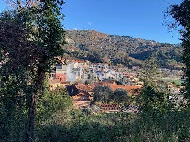 Terrain constructible - 1 003 m²