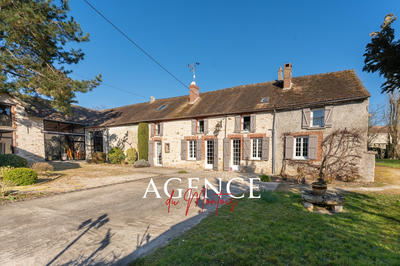 Maison - 276 m² - 11 pièces