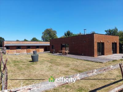 Maison de domaine équestre - 99 m² - 3 pièces