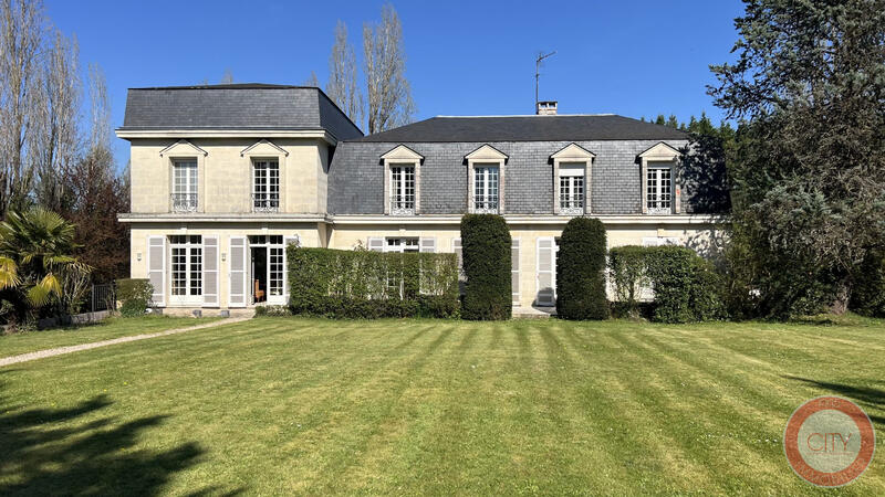 Villa - 350 m² - 8 pièces