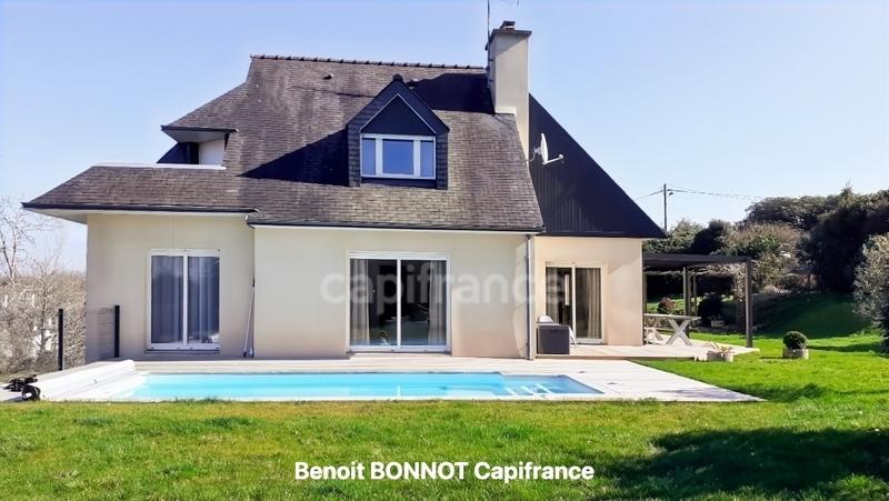 Maison - 151 m² - 6 pièces