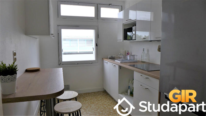 Chambre - 9 m² - 1 pièce