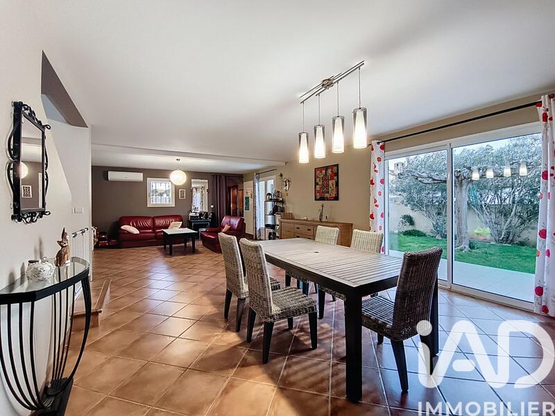 Maison - 137 m² - 6 pièces