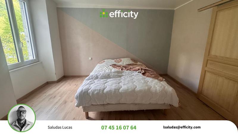 Maison - 162 m² - 9 pièces