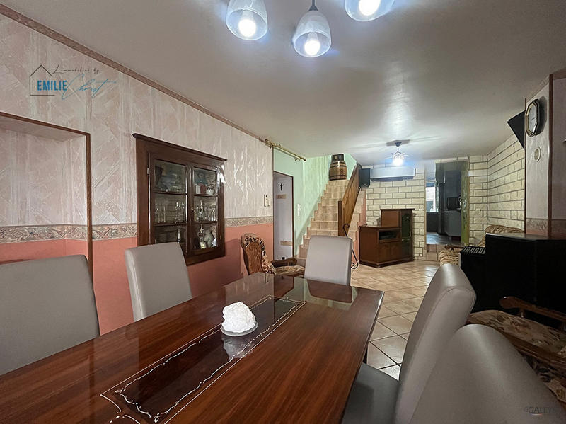 Maison - 176 m² - 6 pièces