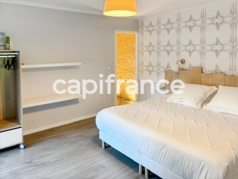 Propriété - 322 m² - 11 pièces