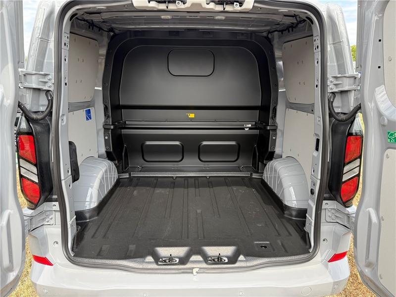 Ford Transit Custom Fourgon II Cabine Approfondie Ca 300 L1h1 2.0 Ecoblue 170 Ch Bva8 Limited