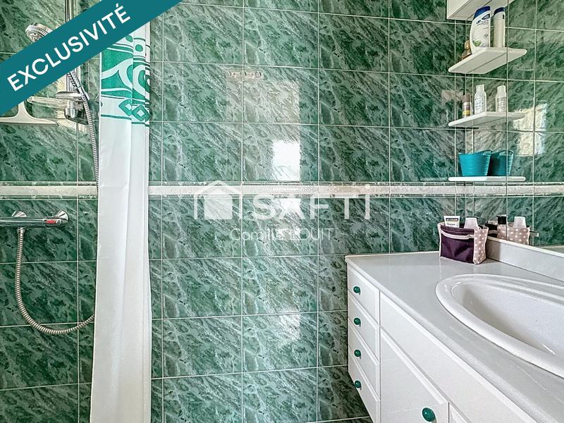 Maison - 180 m² - 7 pièces