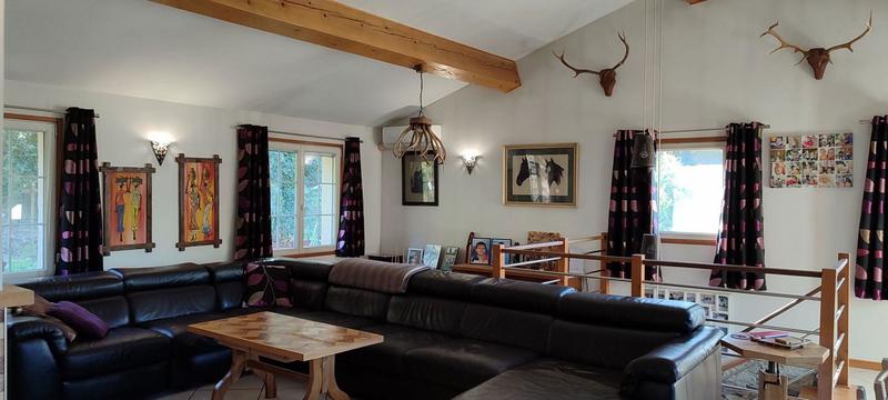 Maison - 140 m² - 5 pièces