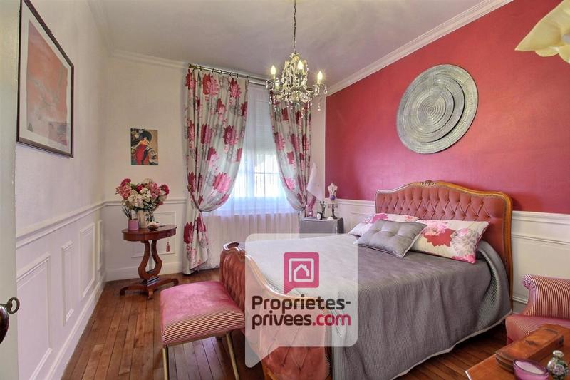 Maison - 166 m² - 7 pièces