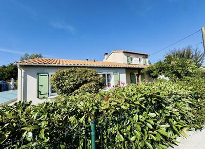 Maison traditionnelle - 113 m² - 5 pièces