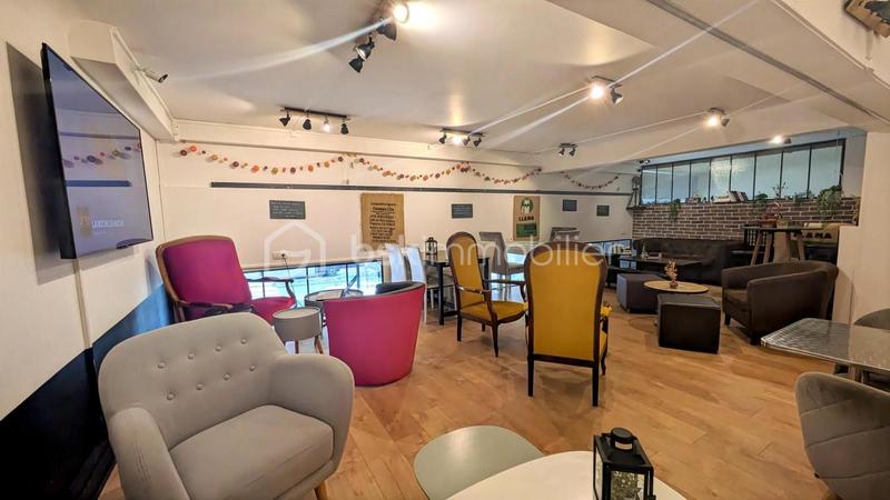 Local commercial - 104 m² - 5 pièces