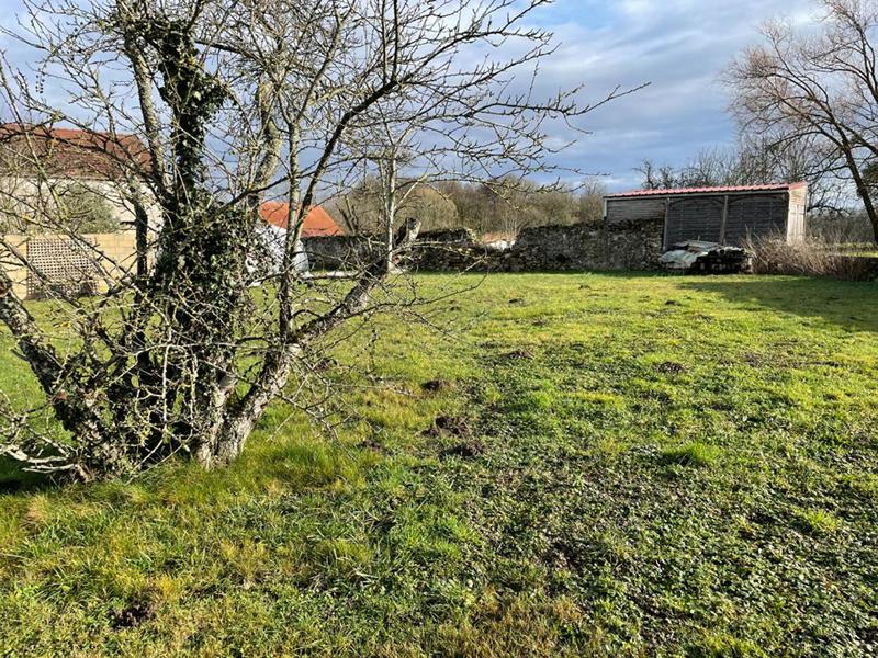 Terrain constructible - 600 m²