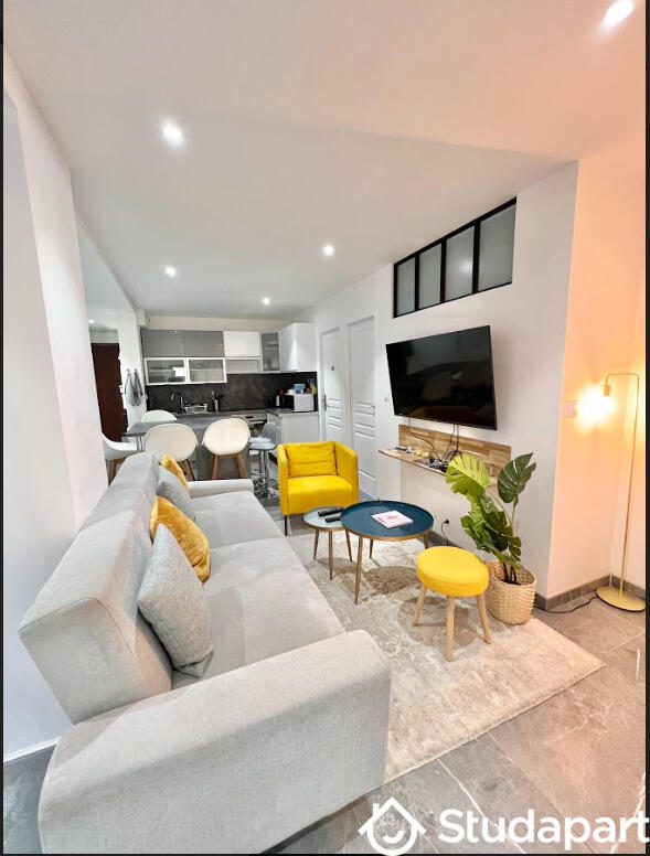 Chambre - 12 m² - 1 pièce