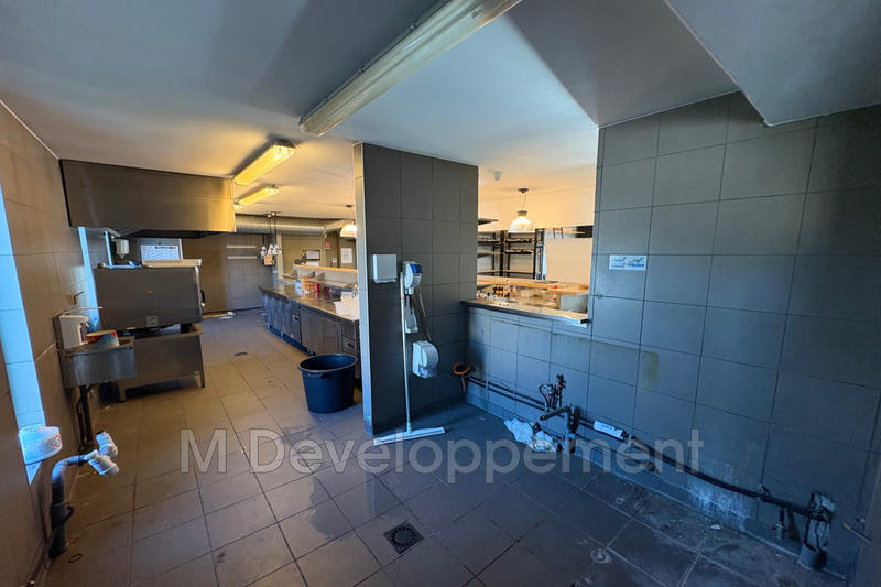 Local commercial - 360 m²