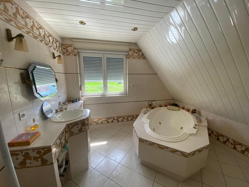 Maison - 137 m² - 5 pièces