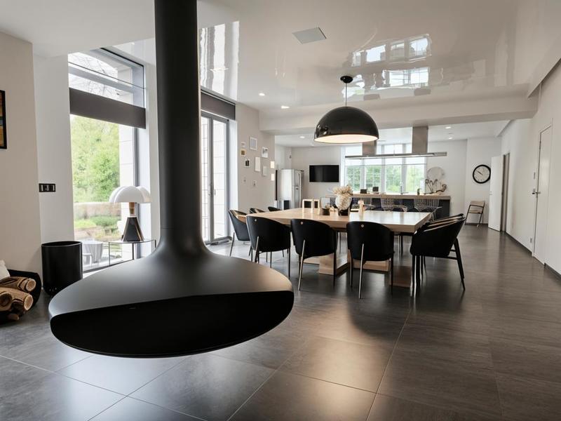 Maison - 1 200 m² - 16 pièces