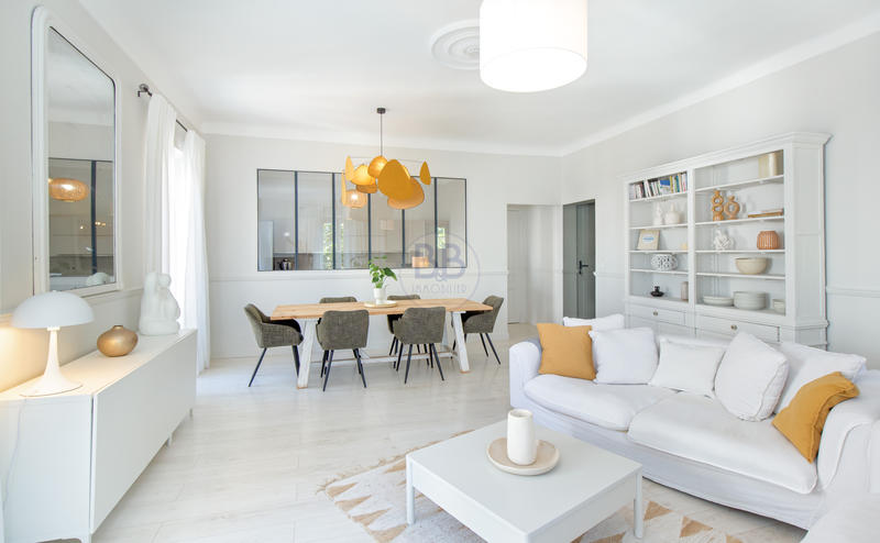 Appartement - 122 m² - 5 pièces