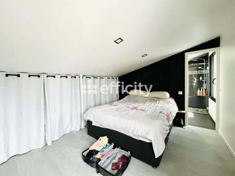 Maison - 180 m² - 5 pièces