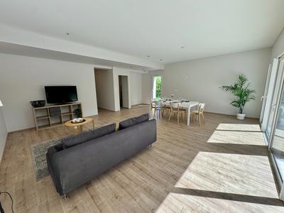 Maison - 121 m² - 5 pièces