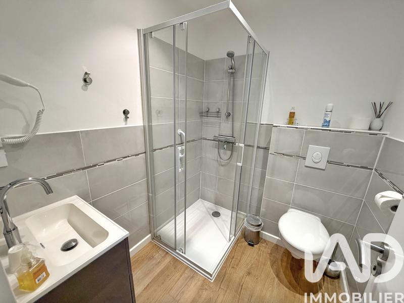 Maison - 427 m² - 17 pièces