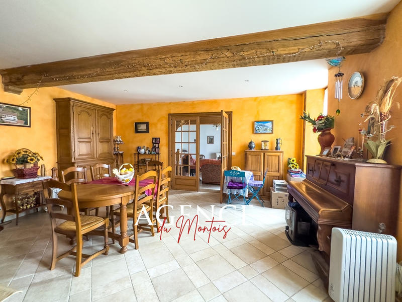 Maison - 191 m² - 6 pièces