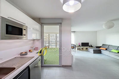 Appartement - 72 m² - 3 pièces