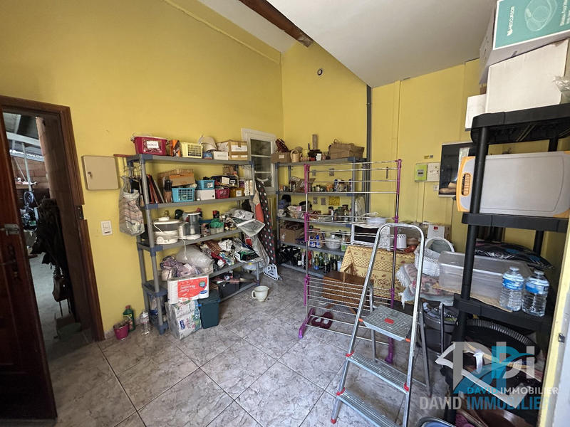 Maison - 218 m² - 6 pièces