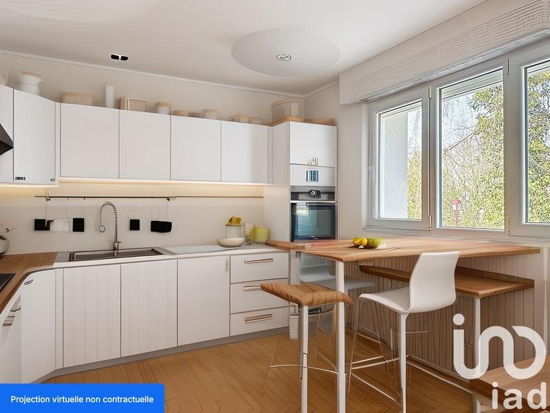 Maison - 180 m² - 8 pièces