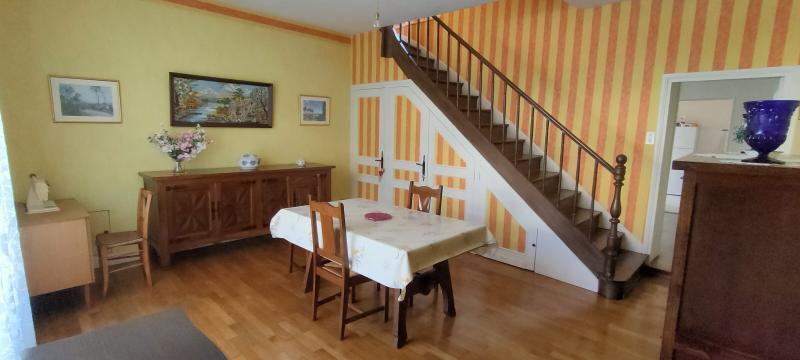 Maison - 125 m² - 8 pièces