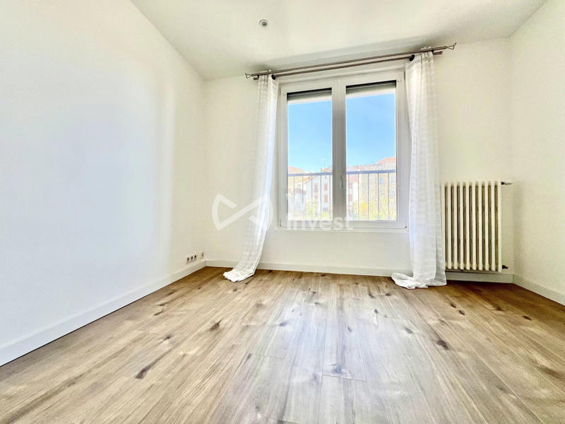 Appartement - 92 m² - 4 pièces
