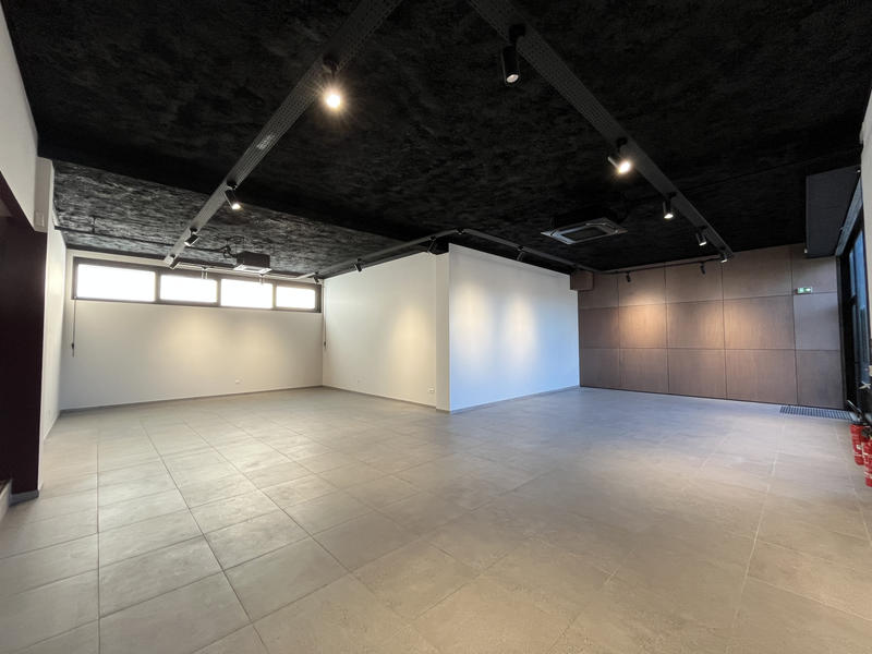 Local commercial - 180 m²