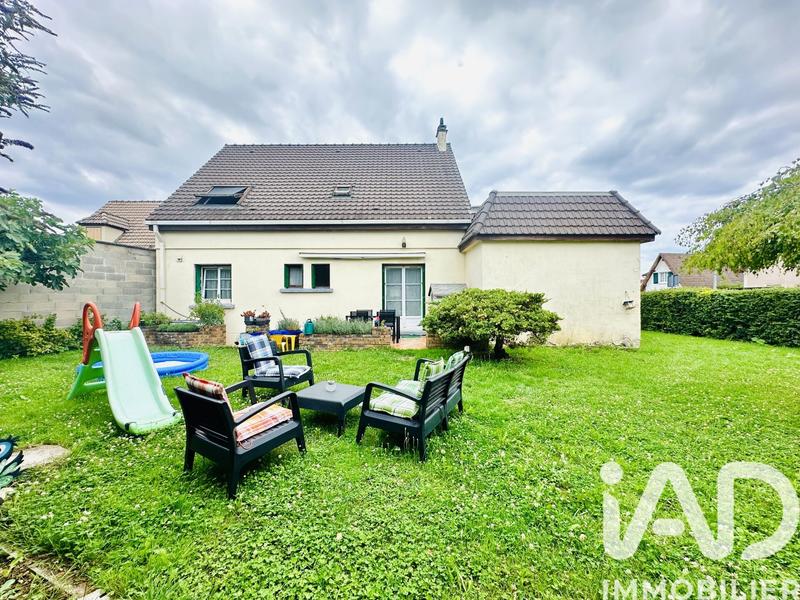 Maison - 122 m² - 6 pièces